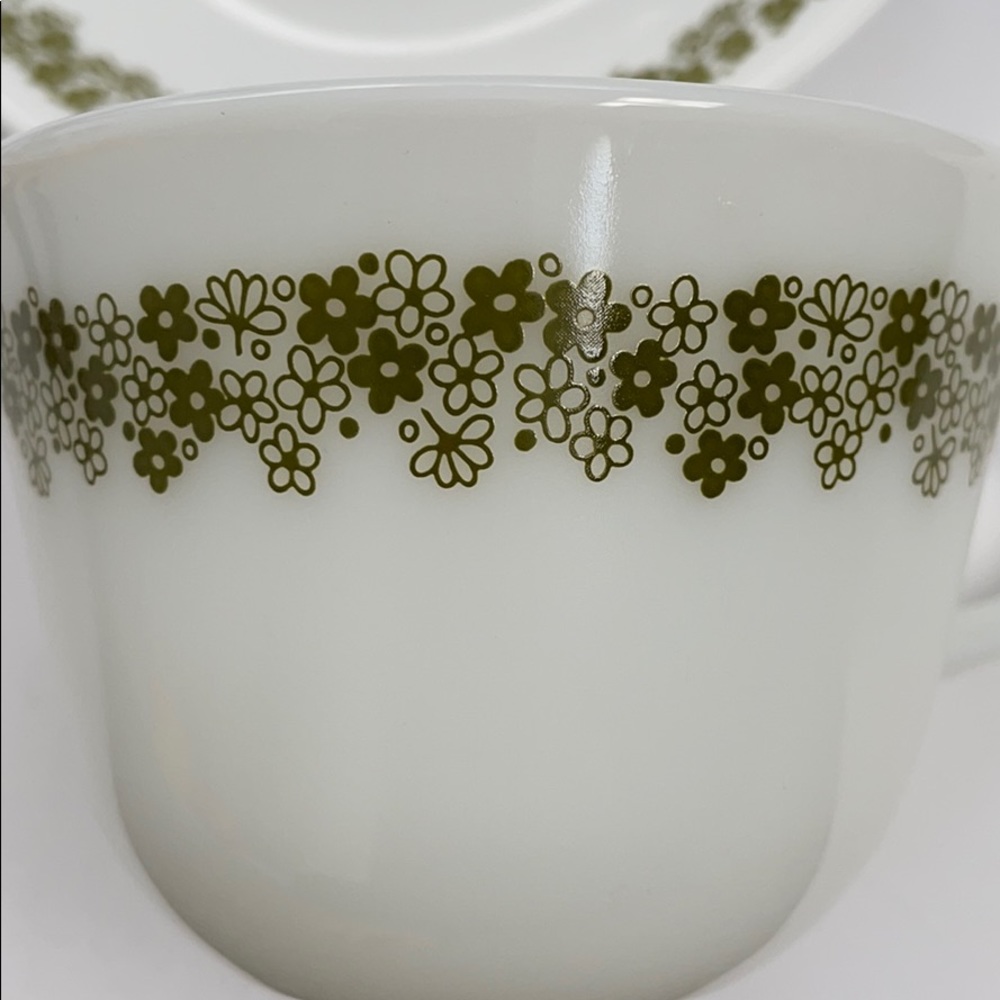 Pyrex Tea cup set - Picture 4 of 8
